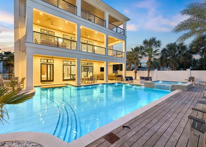 Coastal Seaclusion Villa Destin